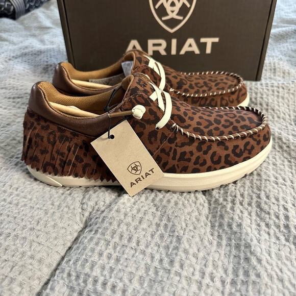 Ariat Fringe Hilo's- Warm Leopard **NWT** - Picture 7 of 9